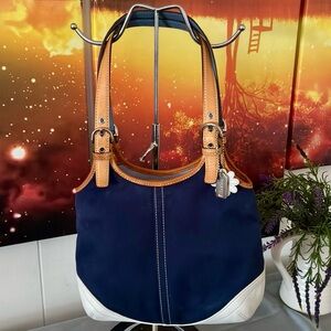 Vintage Coach Soho Daisy Bag